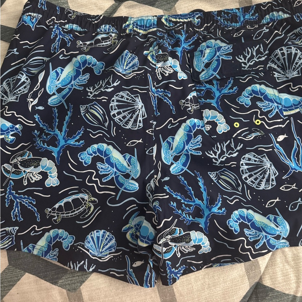 Vineyard Vines Men’s Navy Blue Lobster Print Swim Shorts